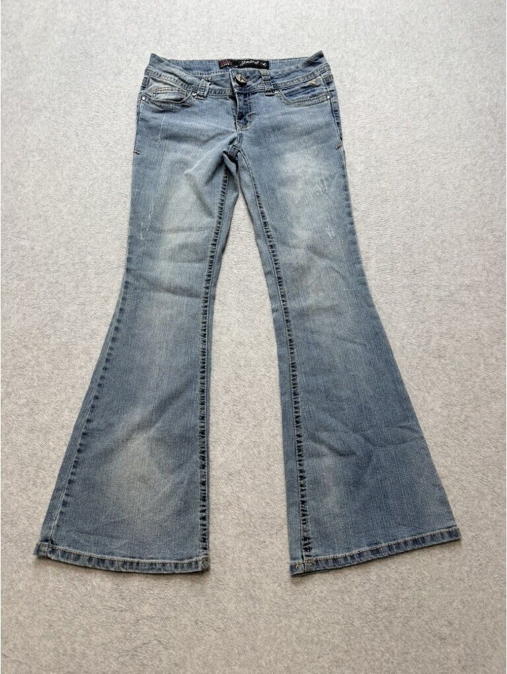 grane Juniors EVA Low Rise Super Flare Jeans Size 5 Light Blue Embroidered